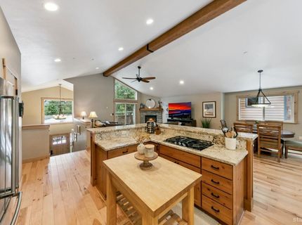 1658 Crystal Air Drive, South Lake Tahoe, CA 96150 Photo