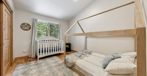 1658 Crystal Air Drive, South Lake Tahoe, CA 96150 Photo