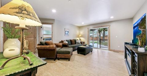 1658 Crystal Air Drive, South Lake Tahoe, CA 96150 Photo