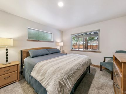 1658 Crystal Air Drive, South Lake Tahoe, CA 96150 Photo