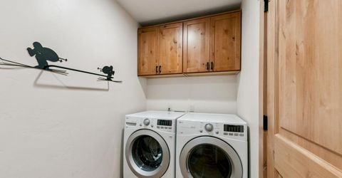 1658 Crystal Air Drive, South Lake Tahoe, CA 96150 Photo