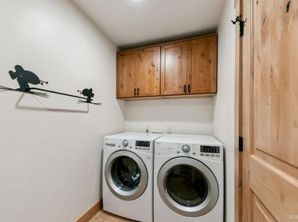 1658 Crystal Air Drive, South Lake Tahoe, CA 96150 Photo