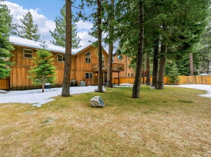 1658 Crystal Air Drive, South Lake Tahoe, CA 96150 Photo