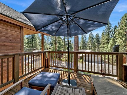 1658 Crystal Air Drive, South Lake Tahoe, CA 96150 Photo