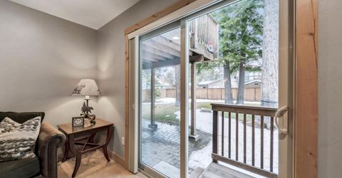 1658 Crystal Air Drive, South Lake Tahoe, CA 96150 Photo