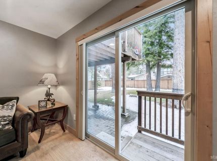 1658 Crystal Air Drive, South Lake Tahoe, CA 96150 Photo