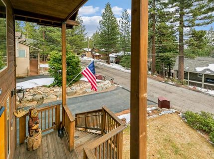 1658 Crystal Air Drive, South Lake Tahoe, CA 96150 Photo