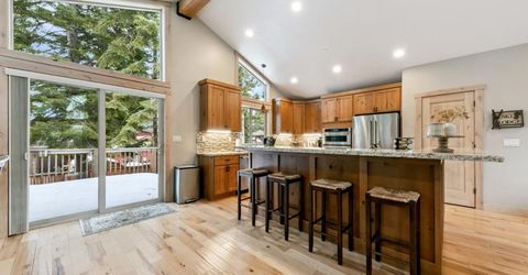 1658 Crystal Air Drive, South Lake Tahoe, CA 96150 Photo