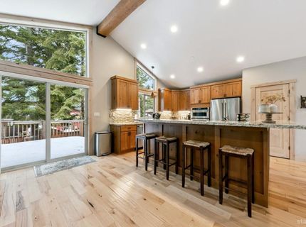 1658 Crystal Air Drive, South Lake Tahoe, CA 96150 Photo