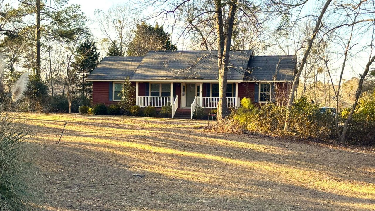 2024 Colony Drive Photo 5