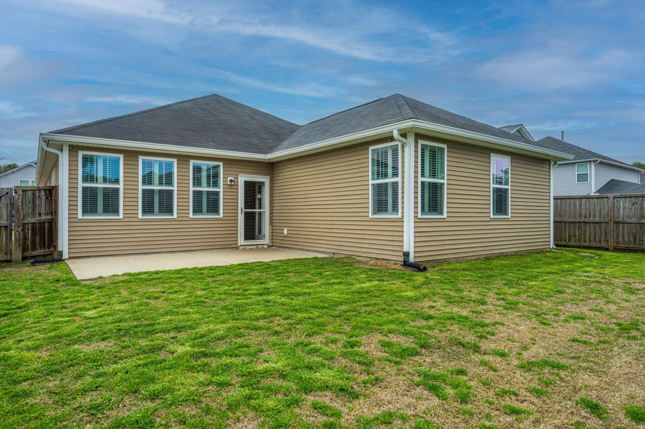 116 Triple Crown Road Photo 12