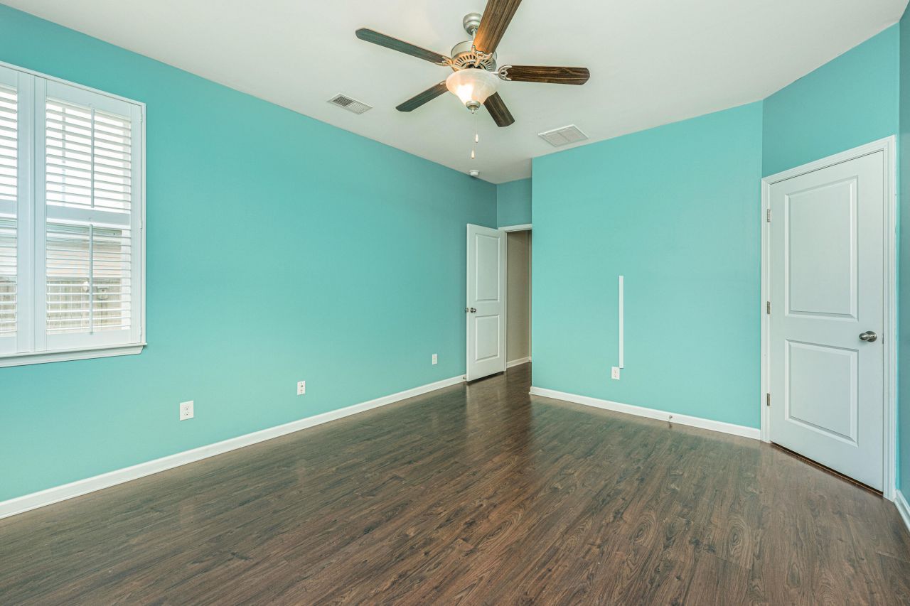 116 Triple Crown Road Photo 30