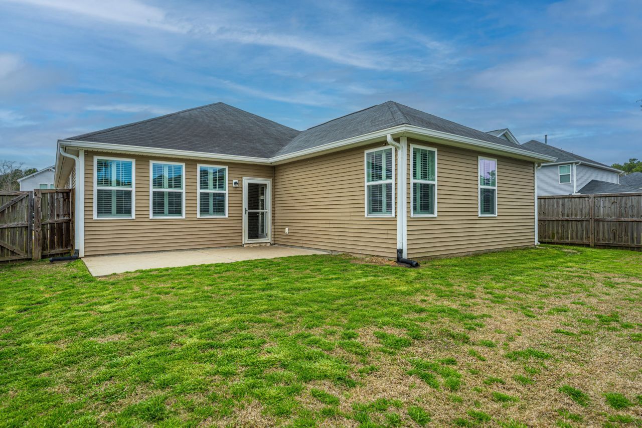 116 Triple Crown Road Photo 43