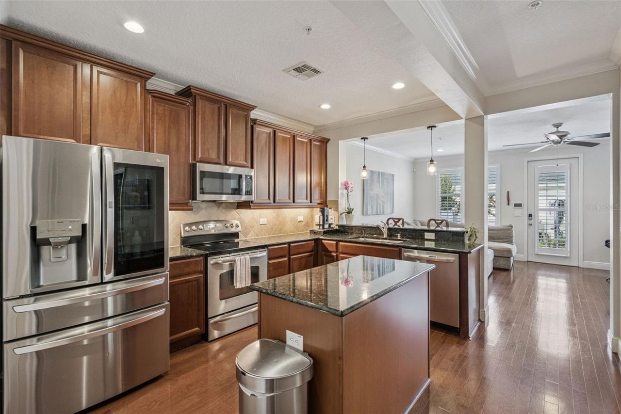 5423 Baldwin Park Street, Orlando, FL 32814 Photo