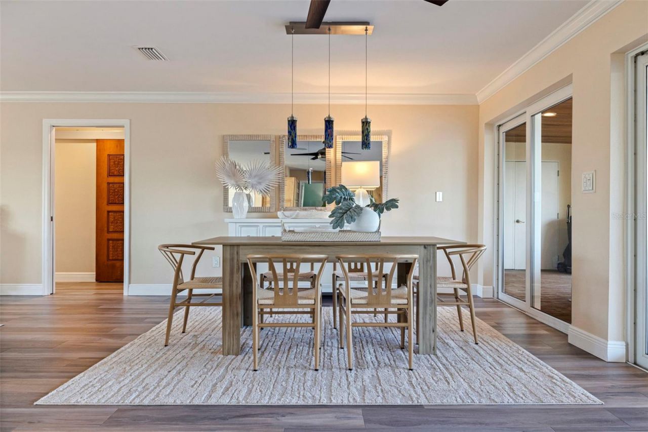 2024 Massachusetts Avenue Ne, Saint Petersburg, FL 33703 Photo