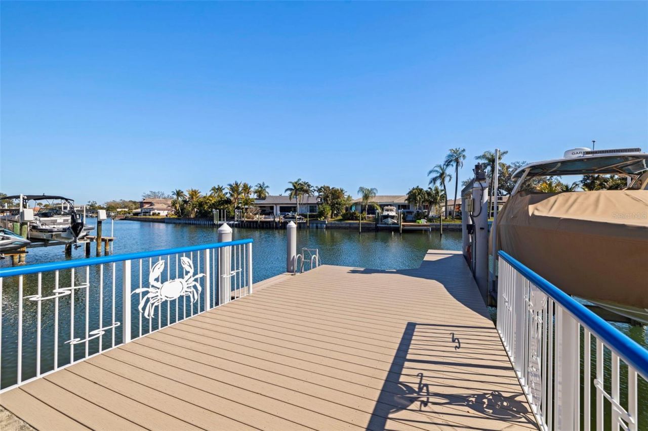 2024 Massachusetts Avenue Ne, Saint Petersburg, FL 33703 Photo