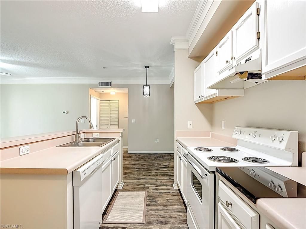 11490 Villa Grand, Unit 205, Fort Myers, FL 33913 Photo