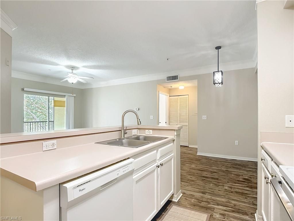11490 Villa Grand, Unit 205, Fort Myers, FL 33913 Photo