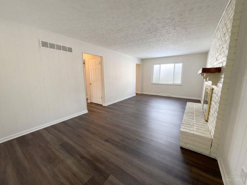 1719 Lindenhall Drive, Loveland, OH 45140 Photo 10