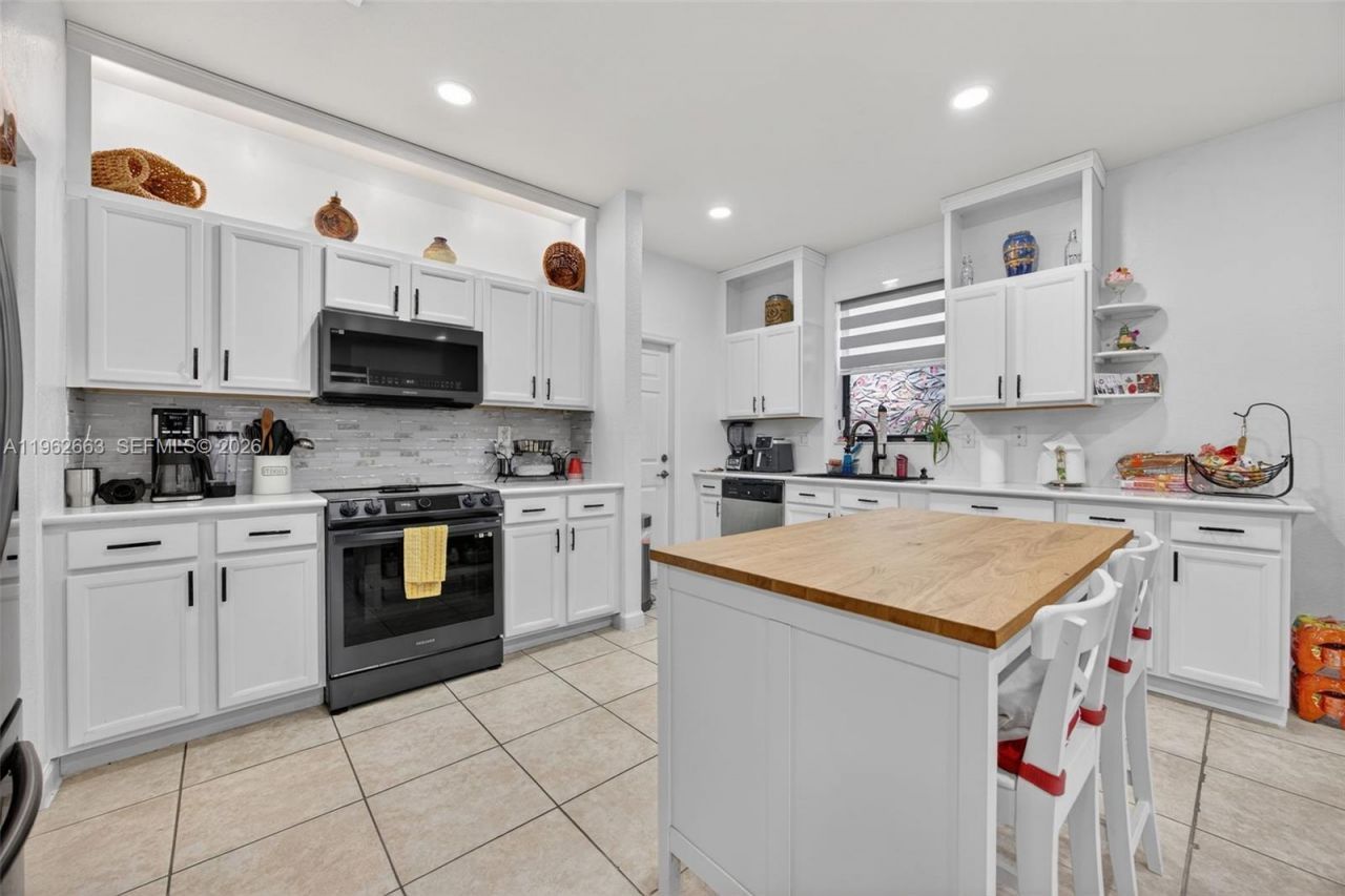 3669 SE 2nd Ct, Homestead, FL 33033 Photo