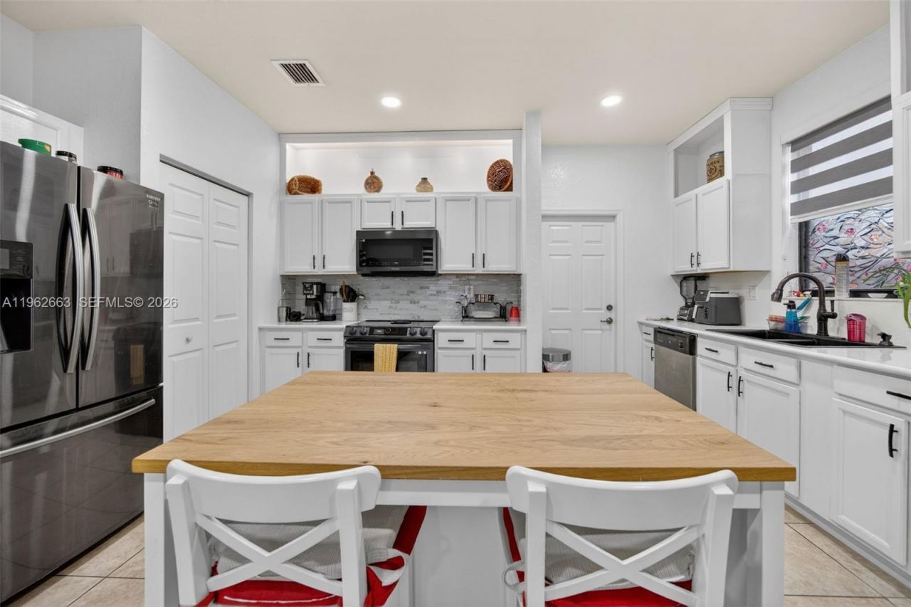 3669 SE 2nd Ct, Homestead, FL 33033 Photo