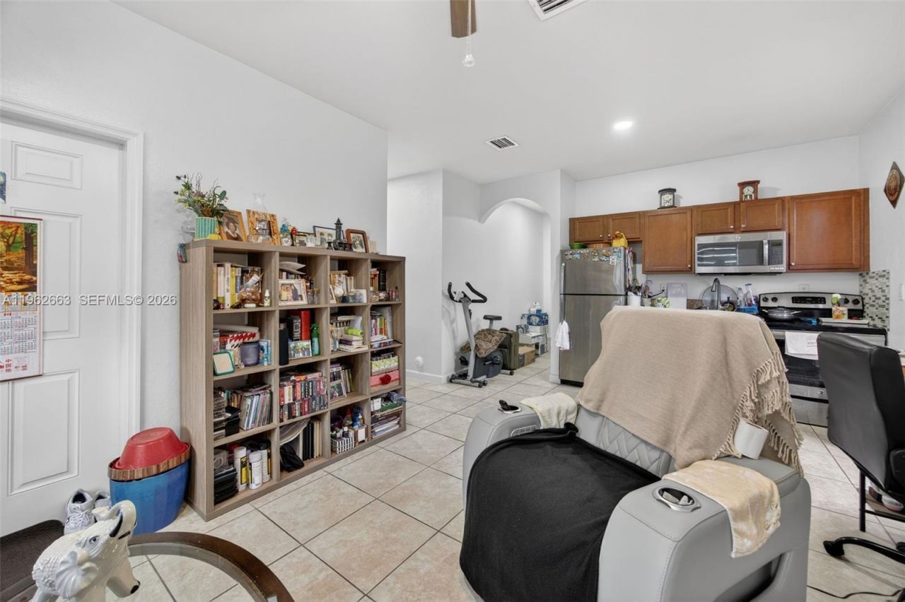 3669 SE 2nd Ct, Homestead, FL 33033 Photo