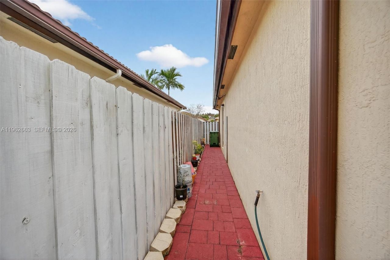 3669 SE 2nd Ct, Homestead, FL 33033 Photo