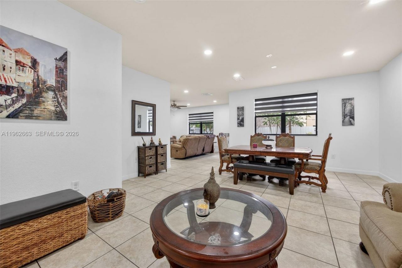 3669 SE 2nd Ct, Homestead, FL 33033 Photo