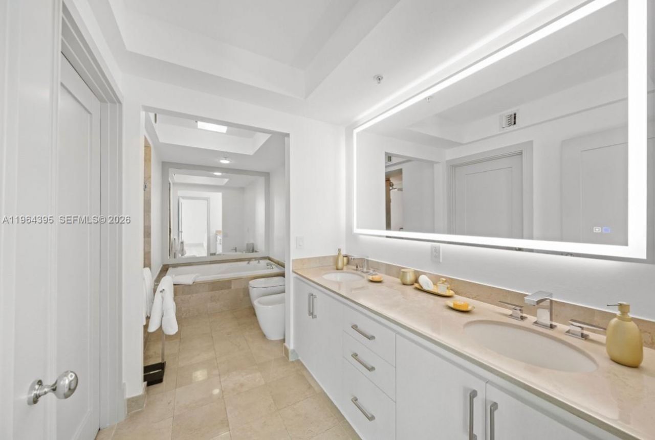 1500 Ocean Dr, Unit 1210, Miami Beach, FL 33139 Photo