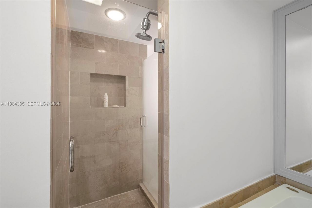 1500 Ocean Dr, Unit 1210, Miami Beach, FL 33139 Photo