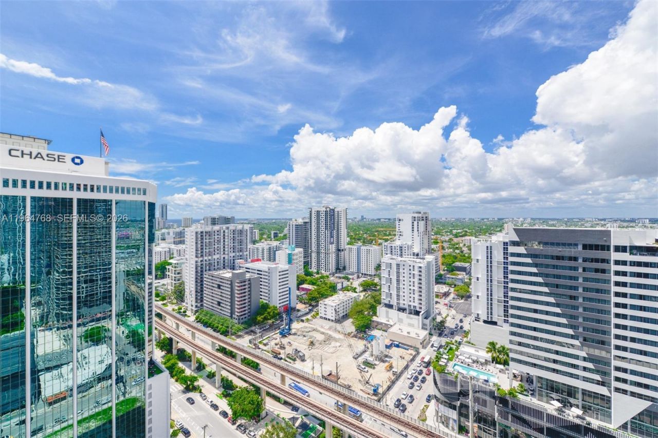 88 SW 7th St, Unit 2204, Miami, FL 33130 Photo