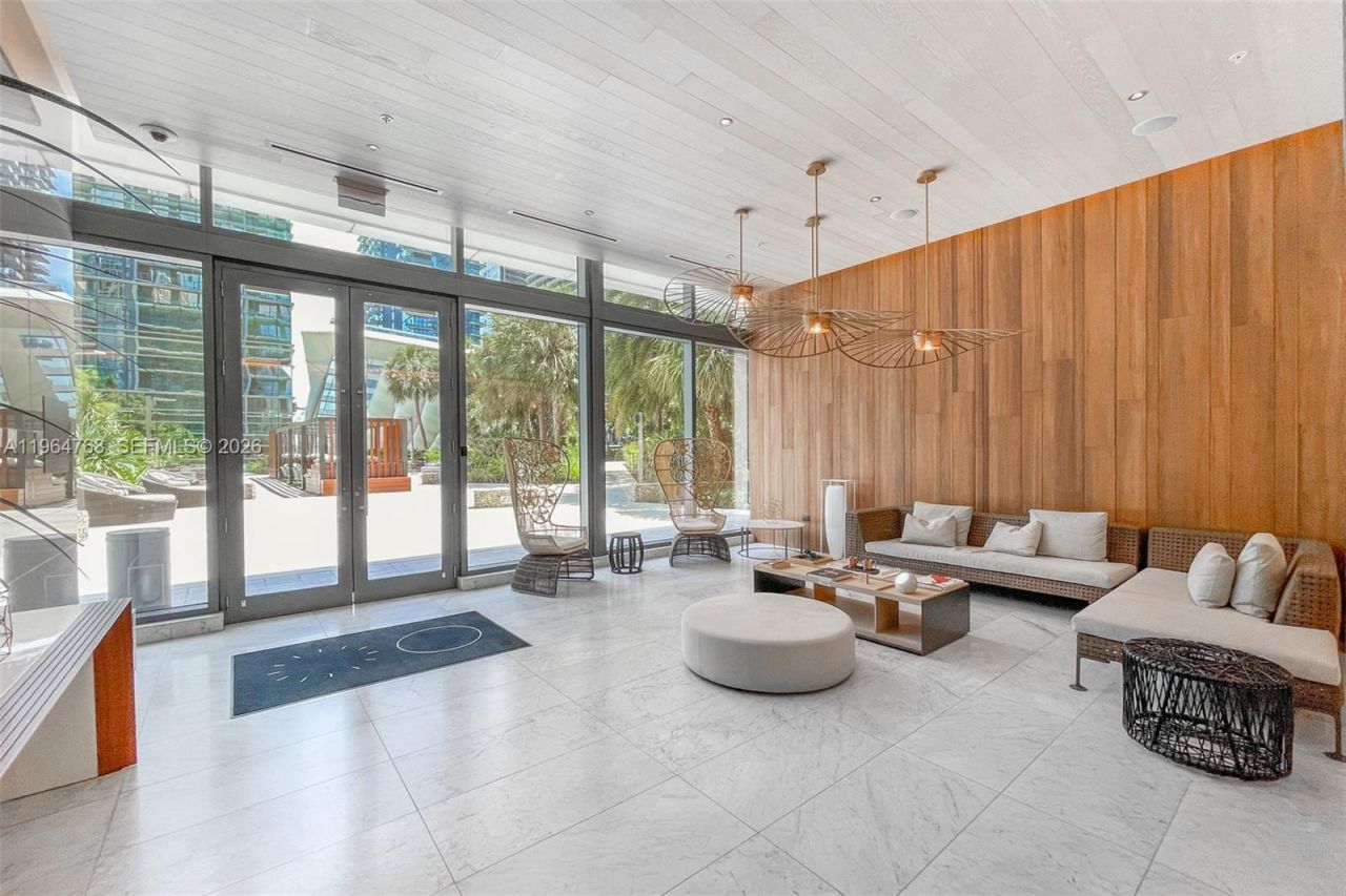 88 SW 7th St, Unit 2204, Miami, FL 33130 Photo