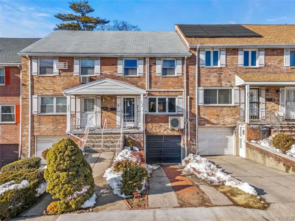 24017 67th Avenue , Little Neck, NY 11362