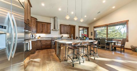 10789 Labelle Court, Truckee, CA 96161 Photo