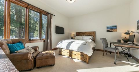 10789 Labelle Court, Truckee, CA 96161 Photo