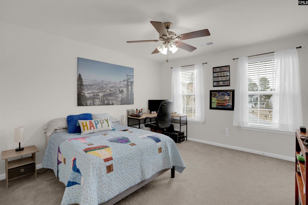 418 Badminton Court  Photo 16