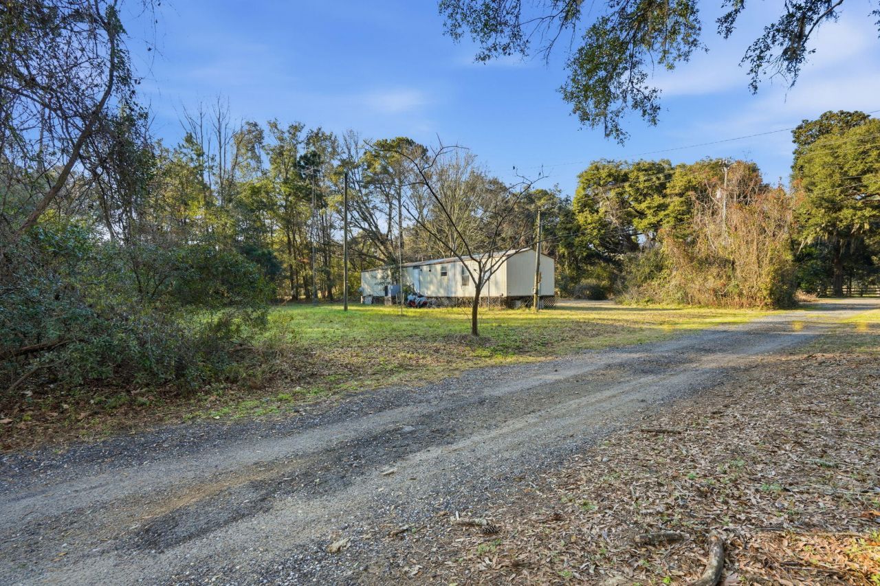 3969 River Road Photo 4