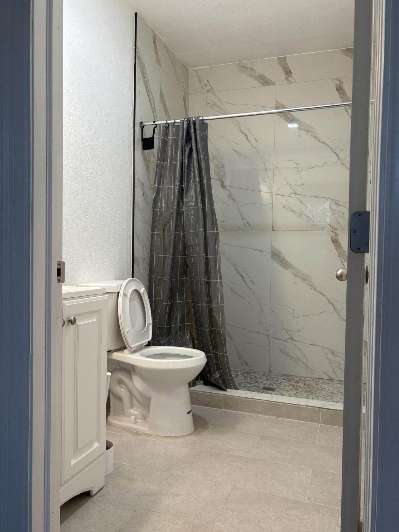 833 Millbrae Court, Unit 4, West Palm Beach, FL 33401 Photo