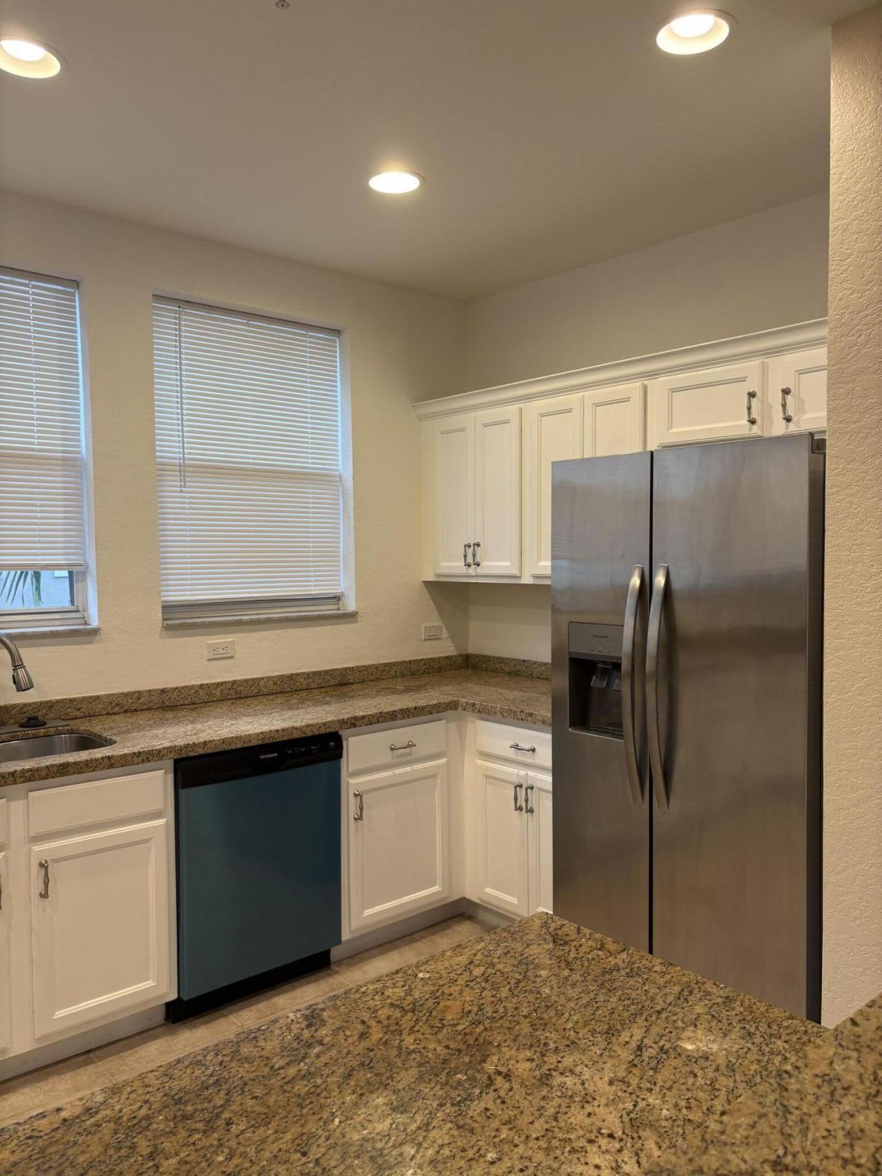 833 Millbrae Court, Unit 4, West Palm Beach, FL 33401 Photo