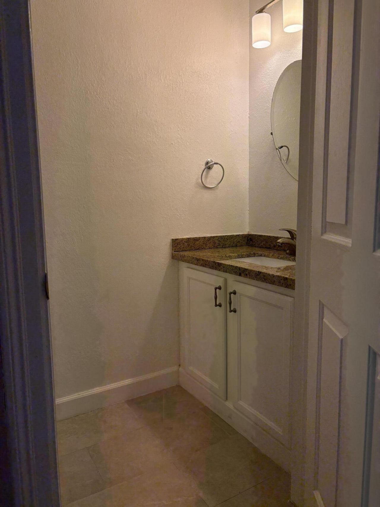 833 Millbrae Court, Unit 4, West Palm Beach, FL 33401 Photo