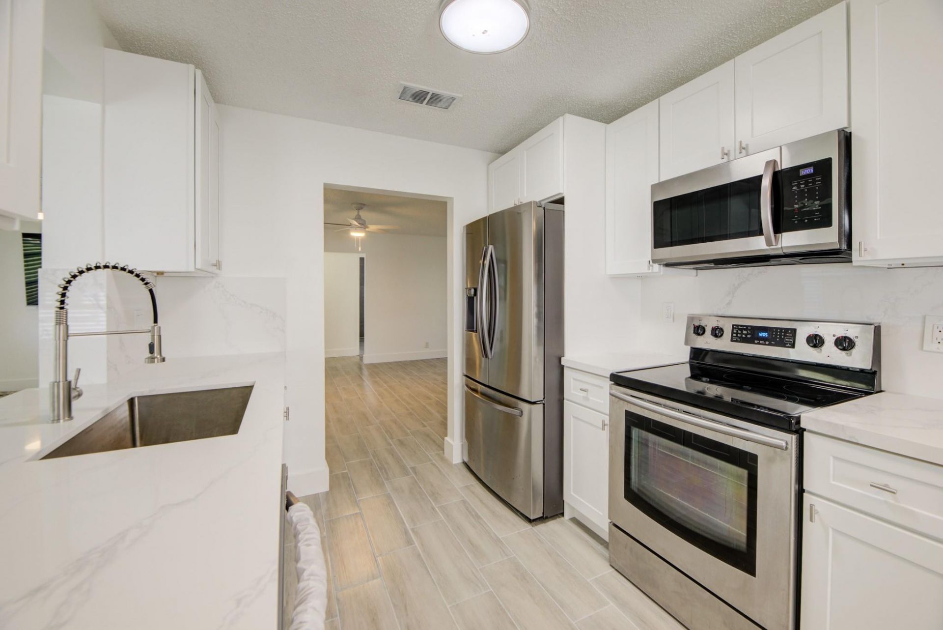 1530 NW 87th Lane, Plantation, FL 33322 Photo