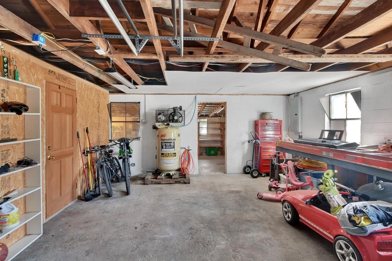 4725 Audubon Avenue, De Leon Springs, FL 32130 Photo