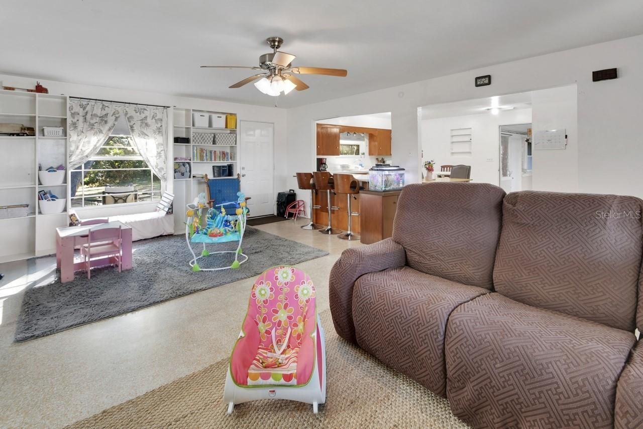 4725 Audubon Avenue, De Leon Springs, FL 32130 Photo