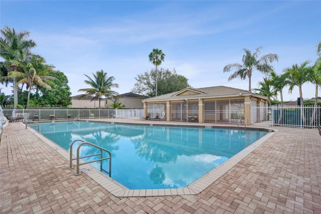 2421 SW 103rd Way , Miramar, FL 33025 Photo