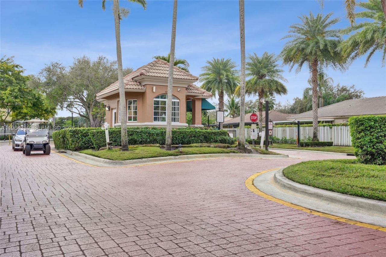 2421 SW 103rd Way , Miramar, FL 33025 Photo