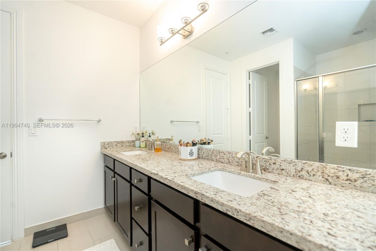 11660 SW 13th Ct, Pembroke Pines, FL 33025 Photo