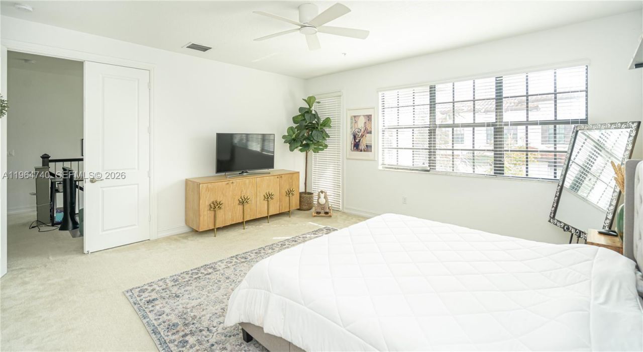 11660 SW 13th Ct, Pembroke Pines, FL 33025 Photo