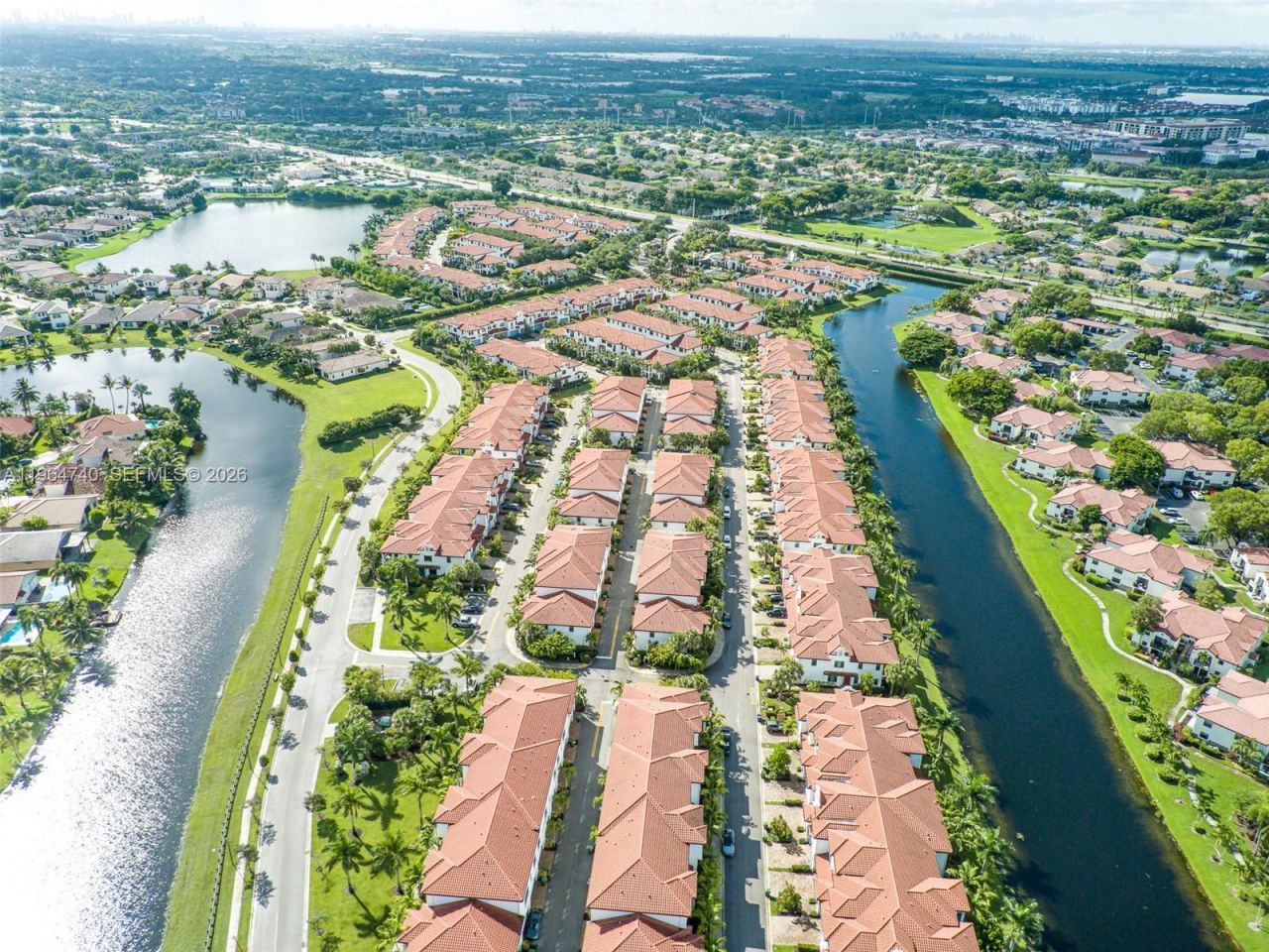 11660 SW 13th Ct, Pembroke Pines, FL 33025 Photo