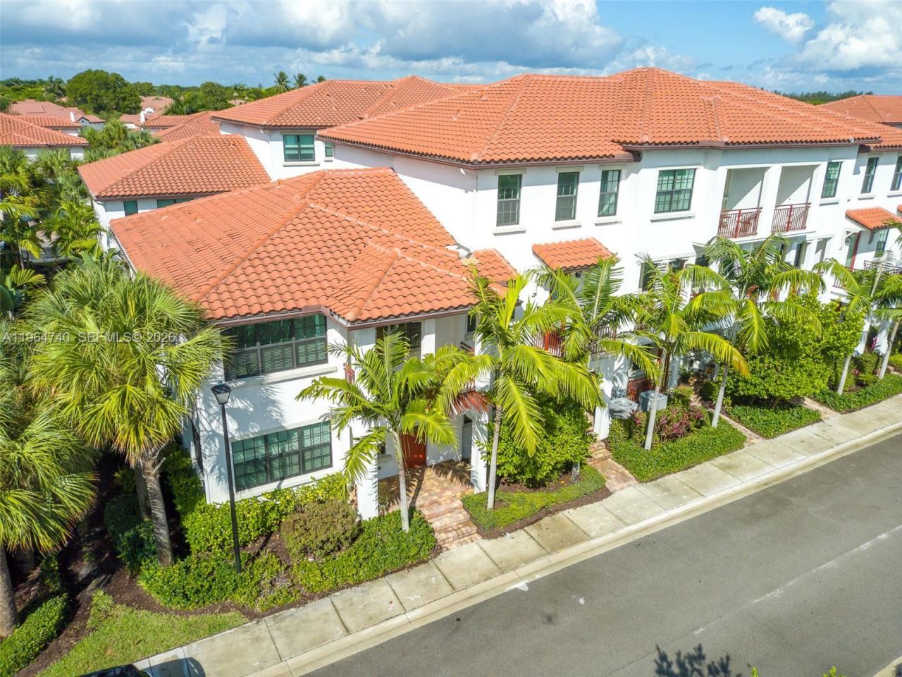 11660 SW 13th Ct, Pembroke Pines, FL 33025 Photo
