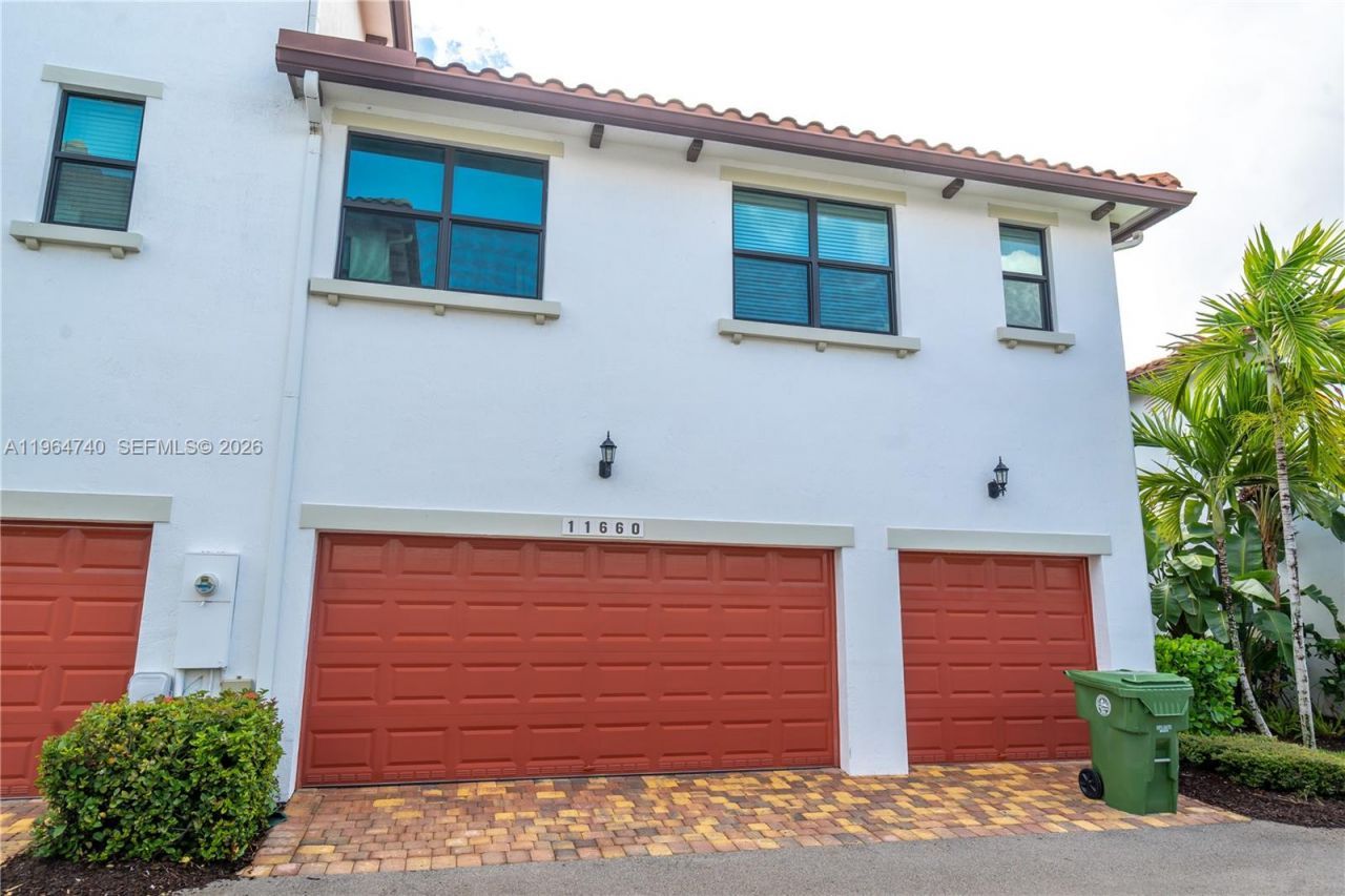 11660 SW 13th Ct, Pembroke Pines, FL 33025 Photo